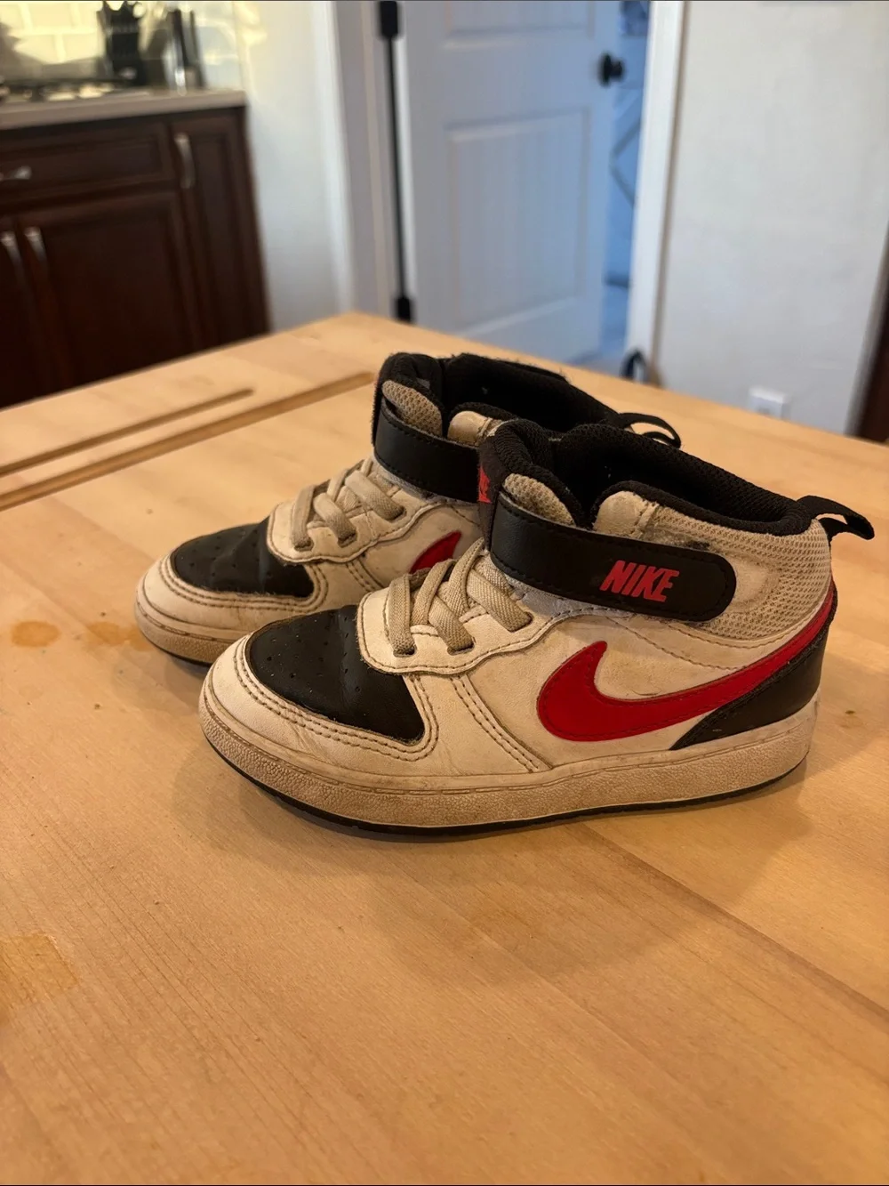 Nike Kids High-Top Sneakers in White, Black & Red